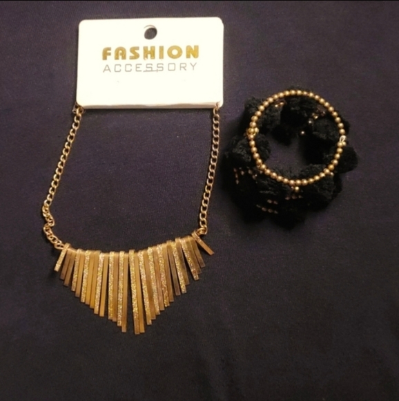 Trendy necklace with pom pom Bollywood style bracelet as freebie - Picture 4 of 6